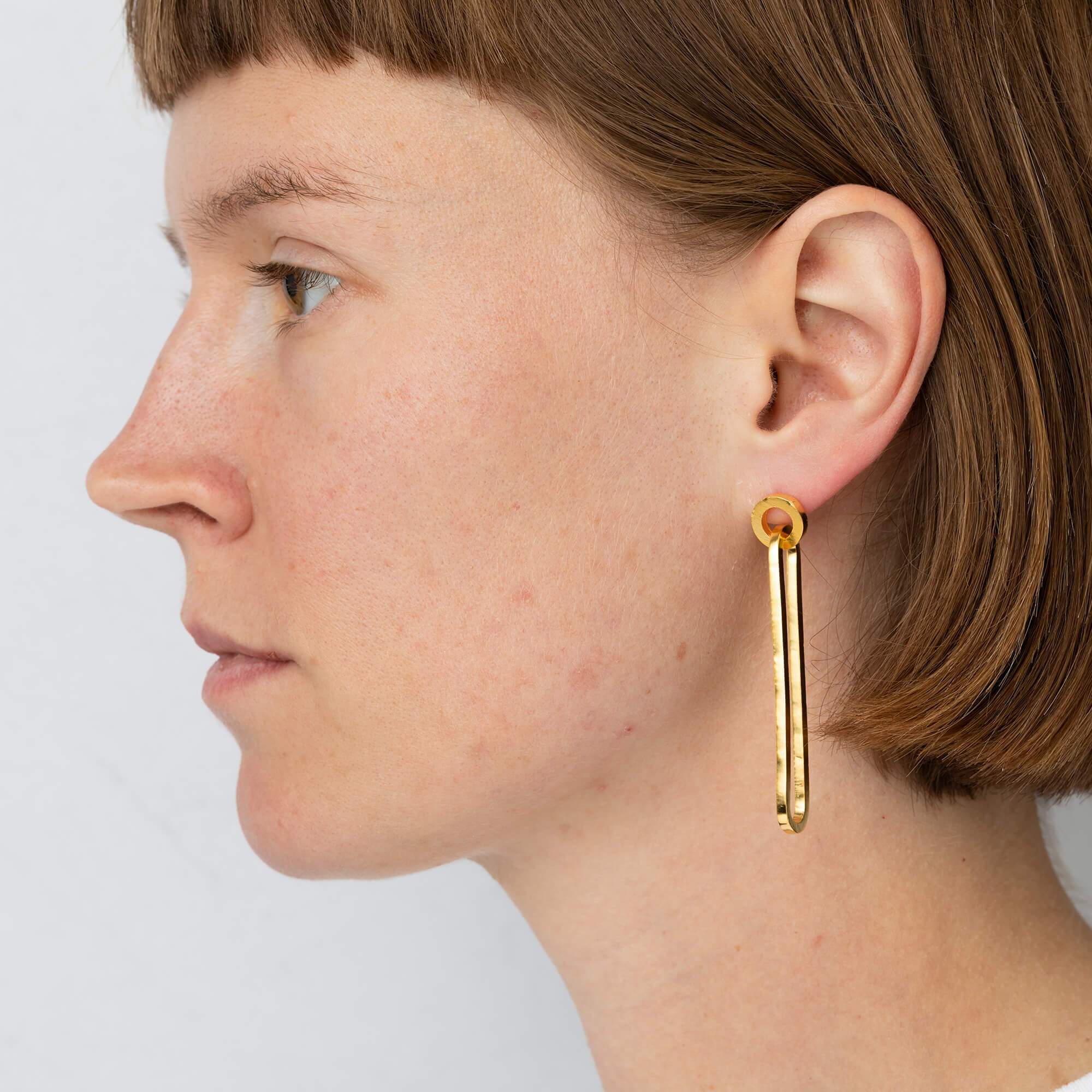 E 640 - Long Round Earrings