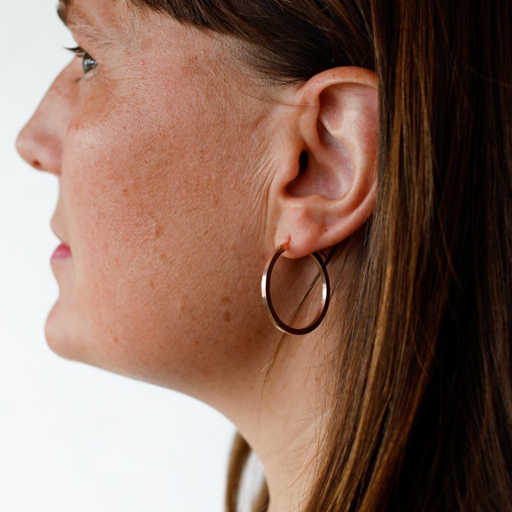 E 649 - Large Hoop Earrings