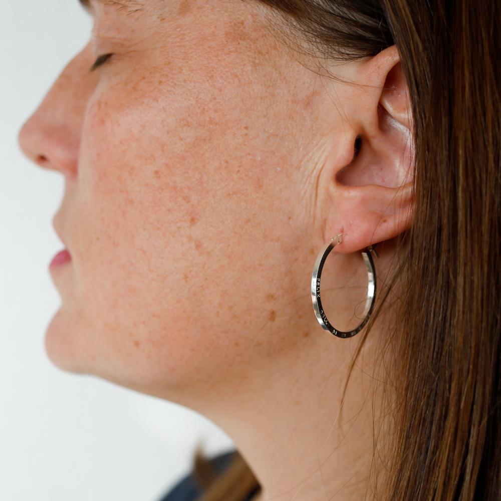E 649 - Large Hoop Earrings