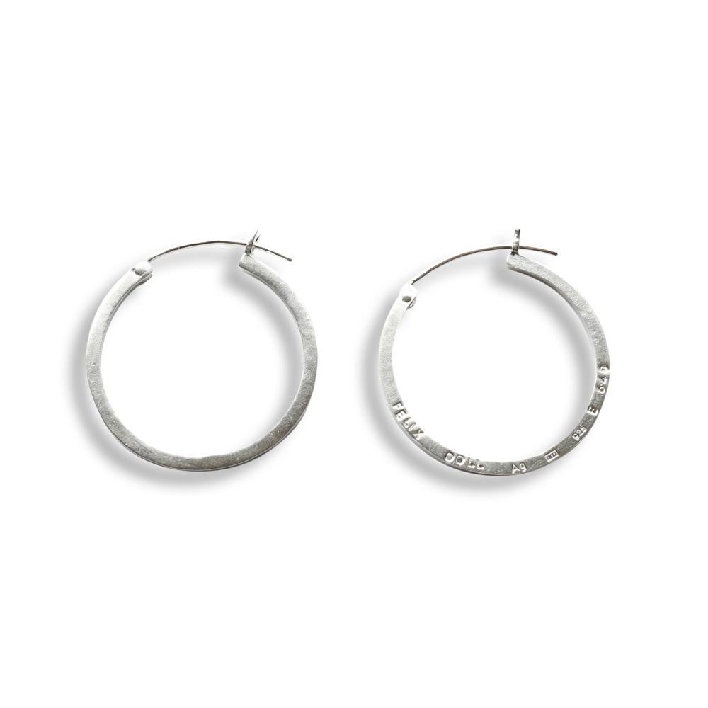 E 649 - Large Hoop Earrings