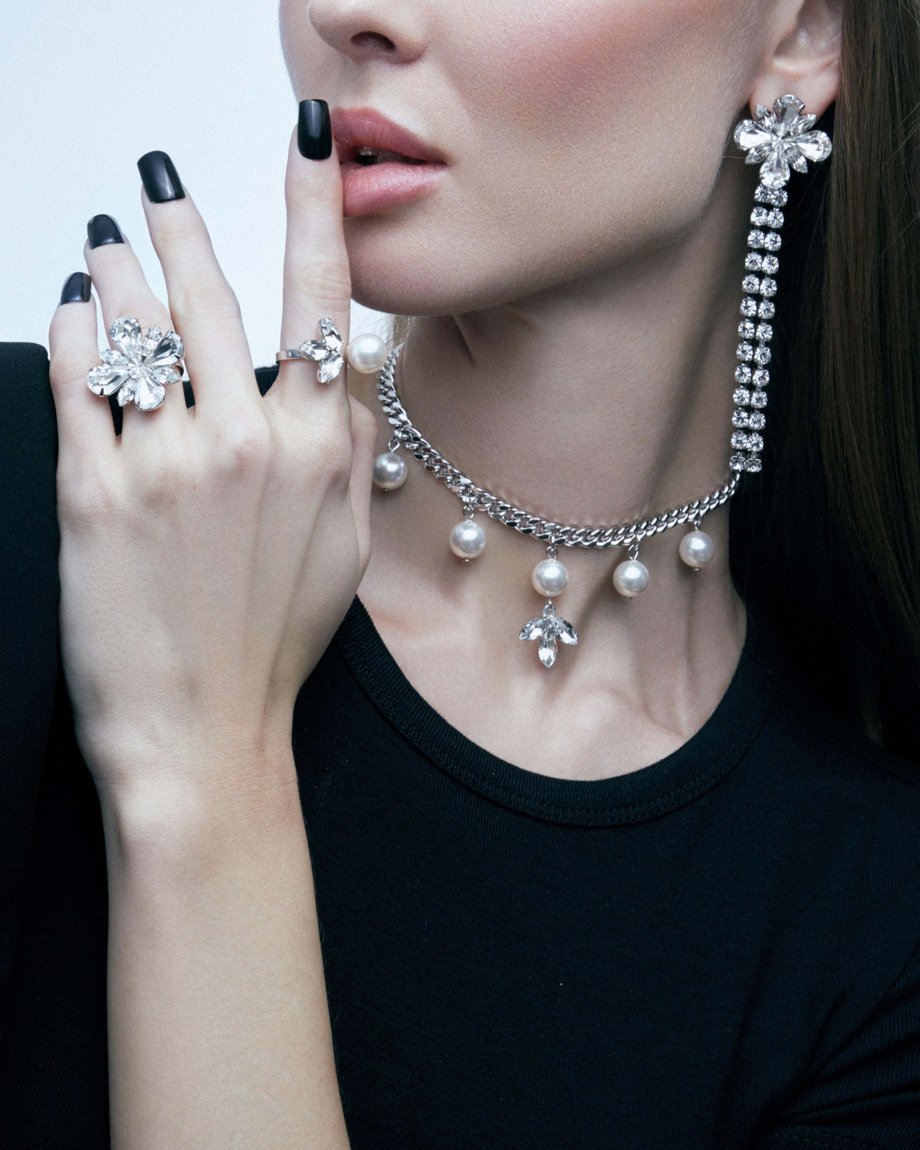 Bibbe Necklace