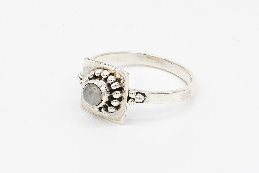 Vyasaar ring