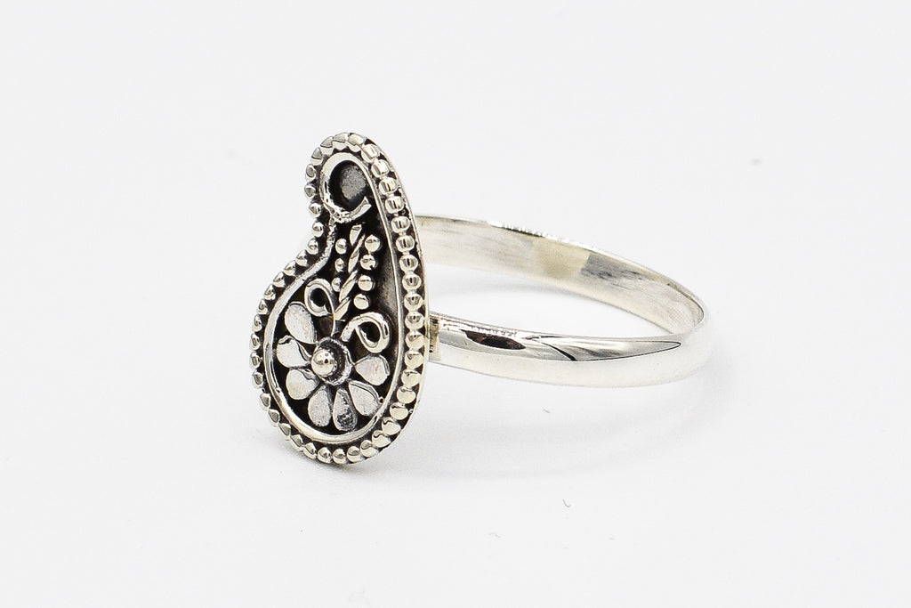 Chaya ring
