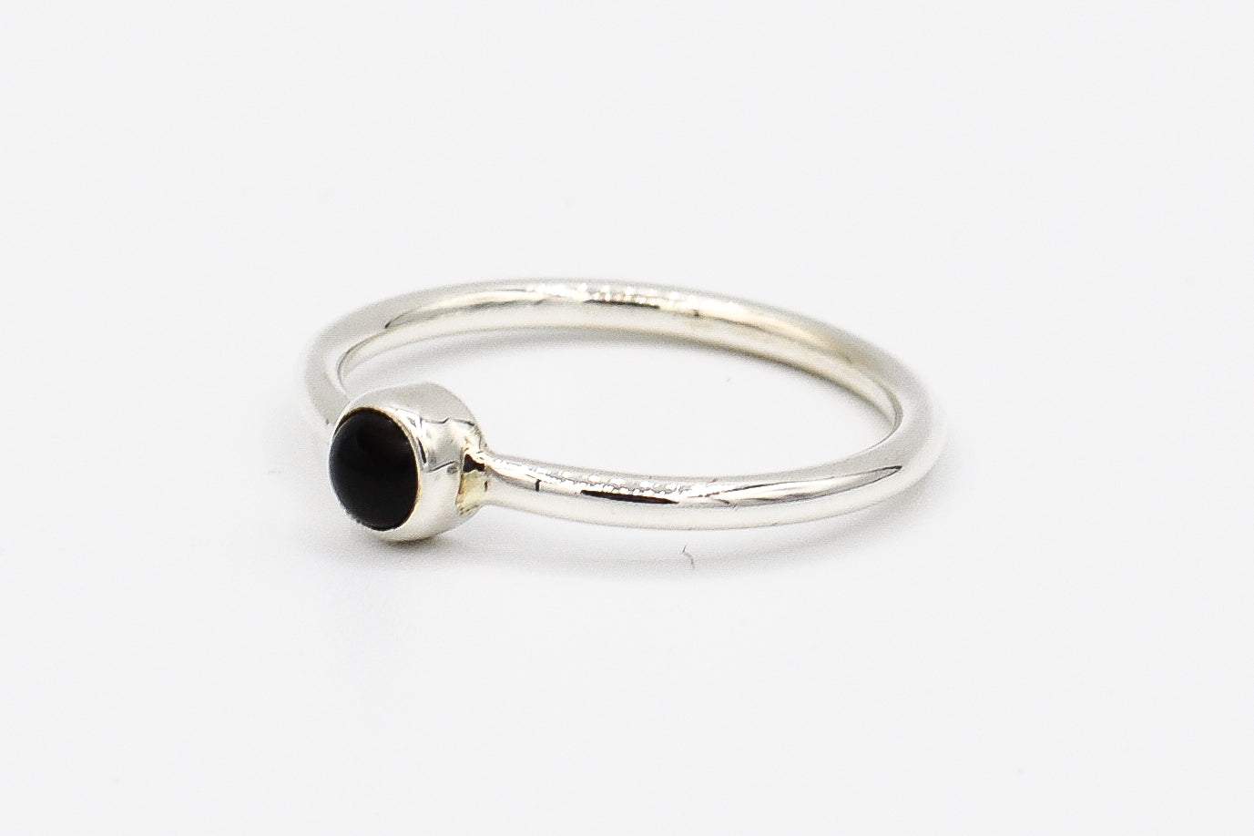 Inaya ring